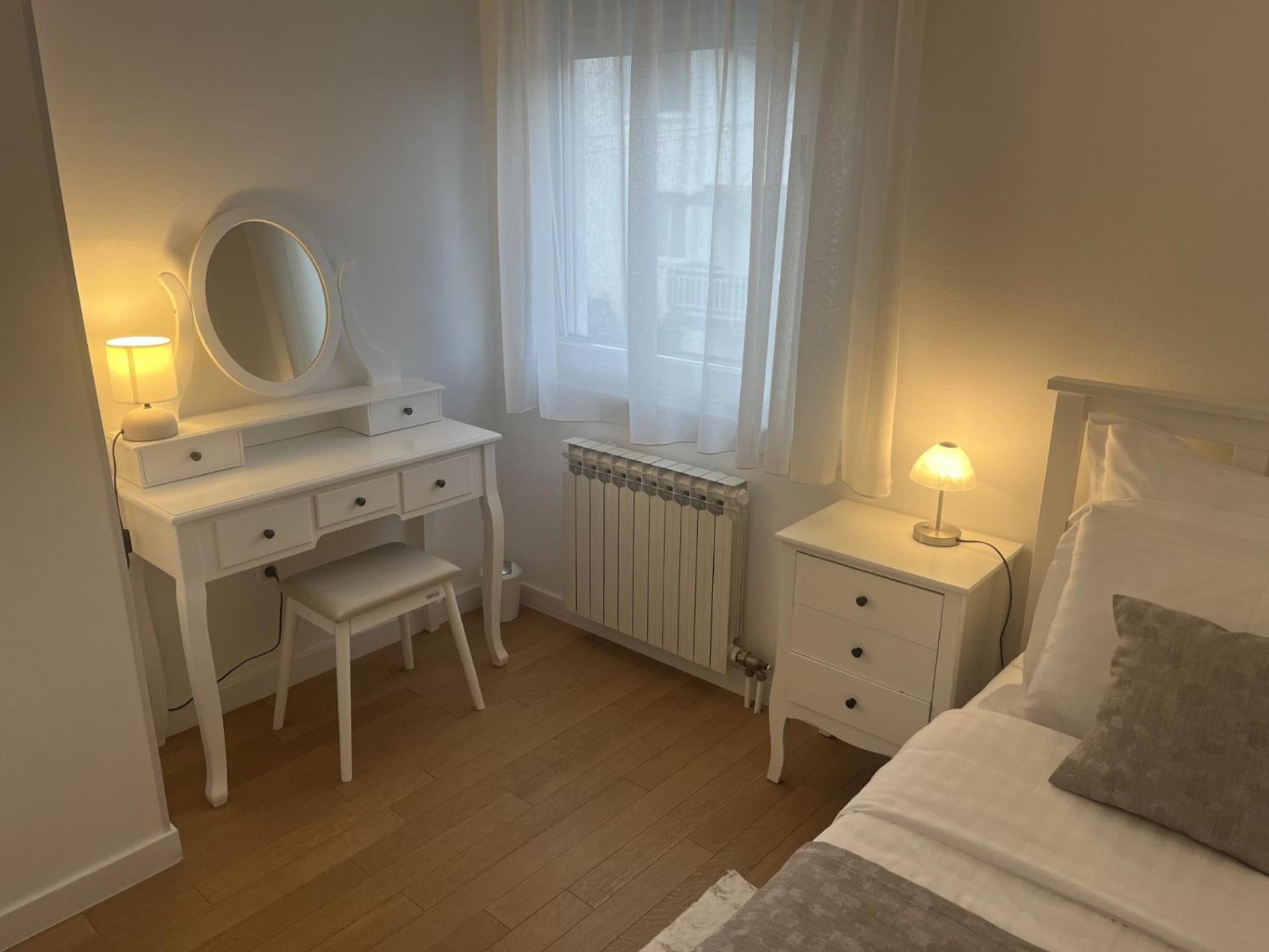 Dela'S Apartment-Zagreb Bagian luar foto
